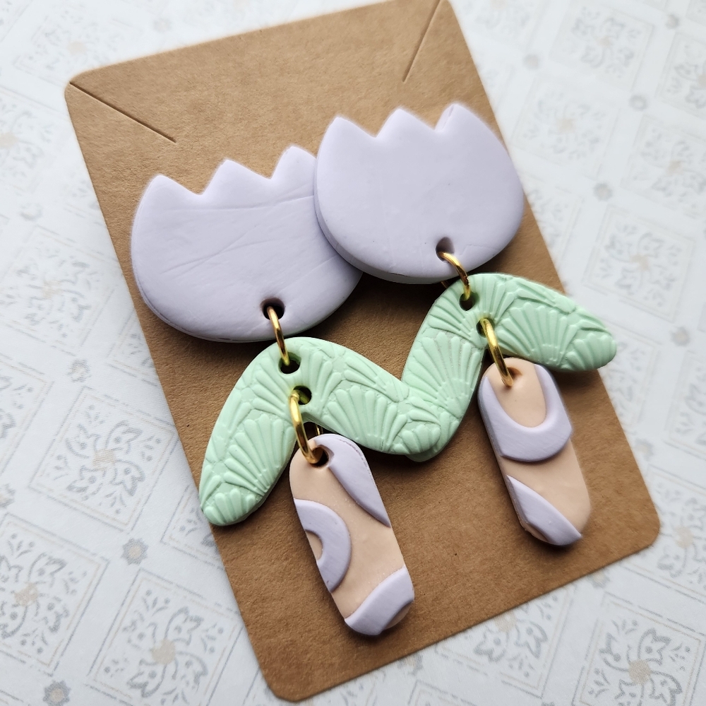 🌷 Pastel Tulip Clay Earrings
